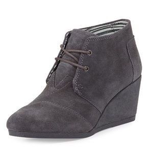 TOMS Desert Wedge Grey Suede Womens Shoe